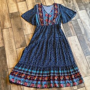 Pretty garden Floral Bohemian Maxi Dress - Blue and Red